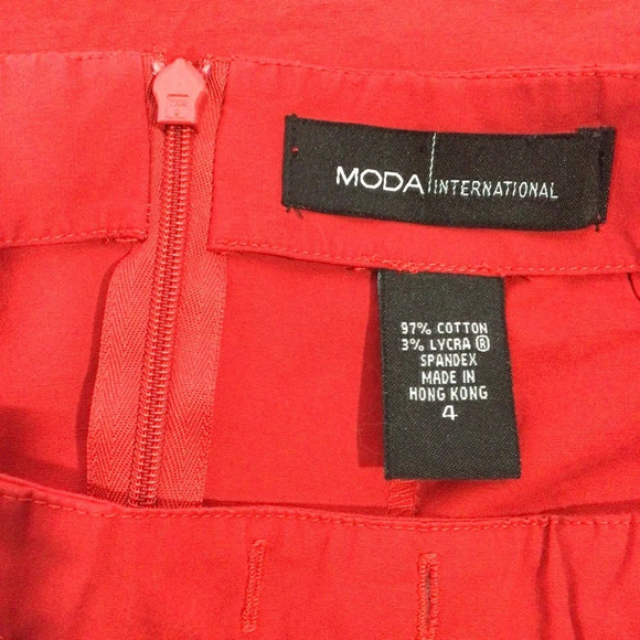 Moda International Red Skirt with Pockets - Size 4 - Picture 3 of 4